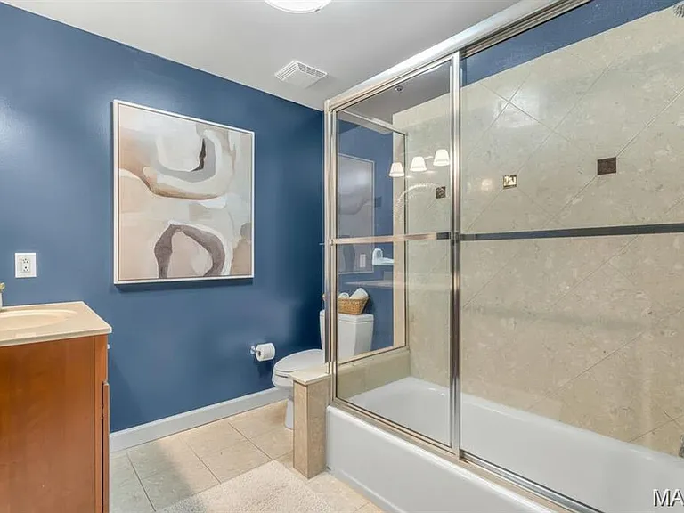 4901 Washington Blvd #4B — Photo 11
