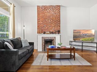(Undisclosed Address), Louisville, KY 40203