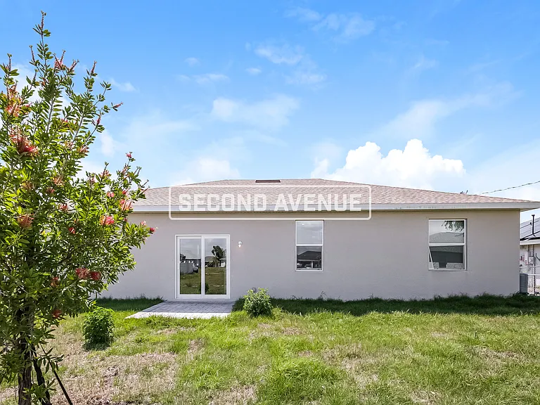 1411 NW 9th Ave — Photo 16