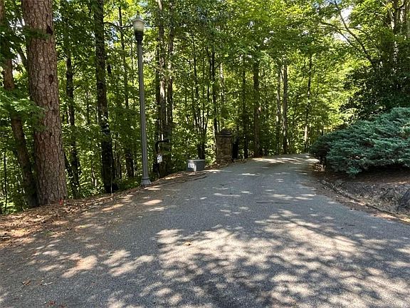 3rd image of 7 Forest Canopy Way #7
