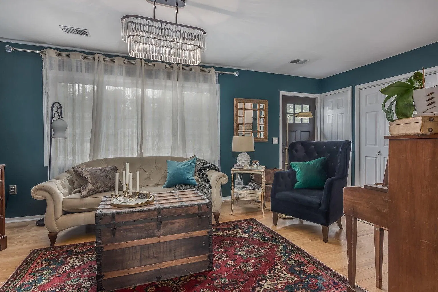 2 bed, 1000 sqft, $2,550 — Photo 3