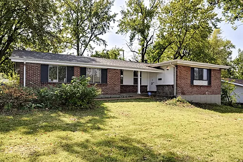 2500 Pershall Rd Photo 1
