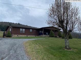 2654 Mountain Lake Rd, Ennice, NC 28623