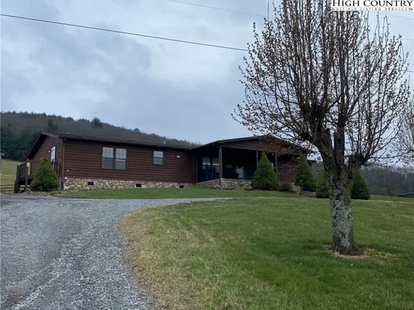 2654 Mountain Lake Road, Ennice, NC 28623