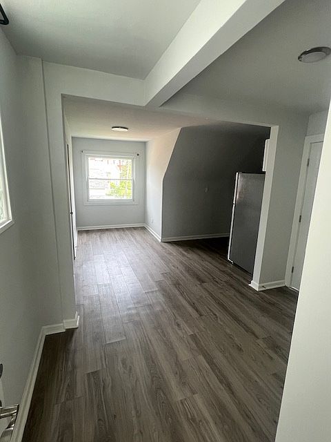1st image of 8 Vine St APT 301METER-15