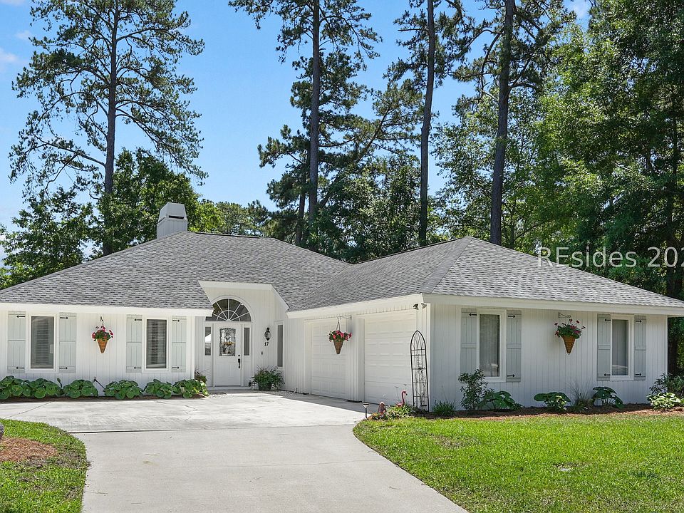 1st image of 17 Pipers Pond Rd