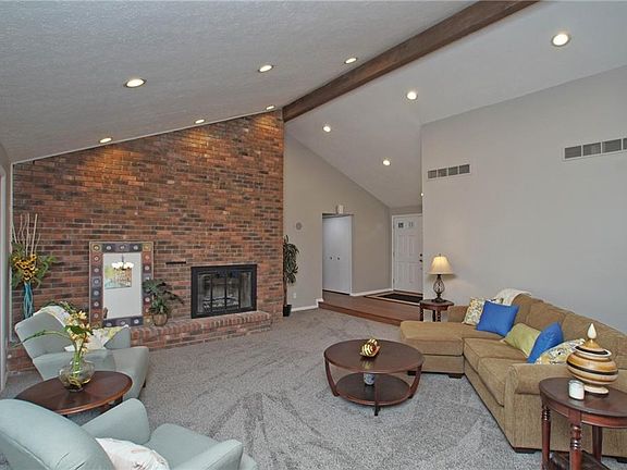 4th image of 730-21 Windward Dr