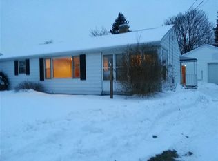 428 Peacock Walk, Jackson, MI 49202