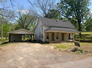 702 Avenue 1 NE, Atkins, AR 72823
