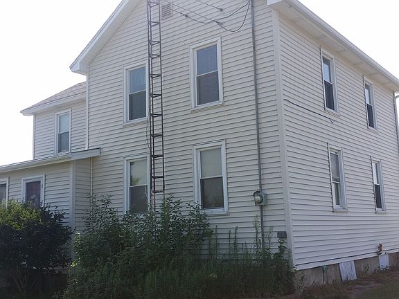 3rd image of 34078 1800 N. Ave.