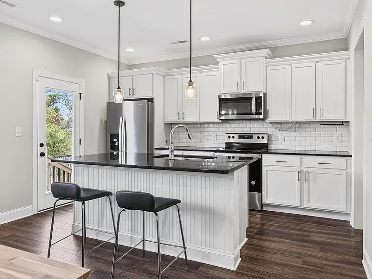 5063 Shelterwood Dr NE — Photo 21