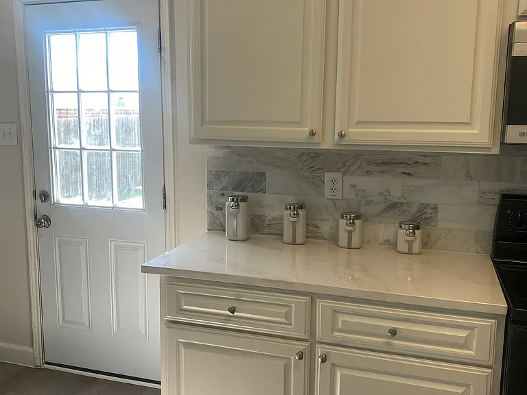 1916 Silver Leaf Dr — Photo 14