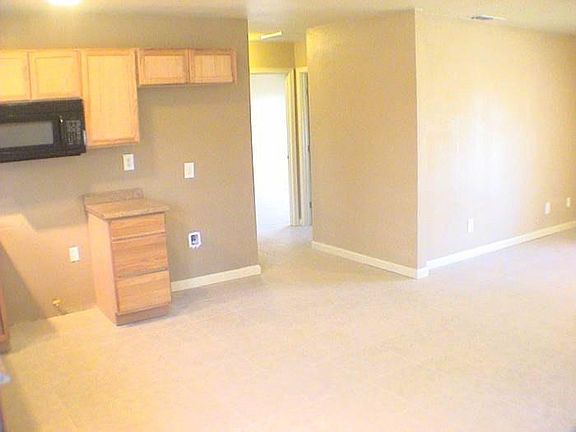 Kitchen & Hallway