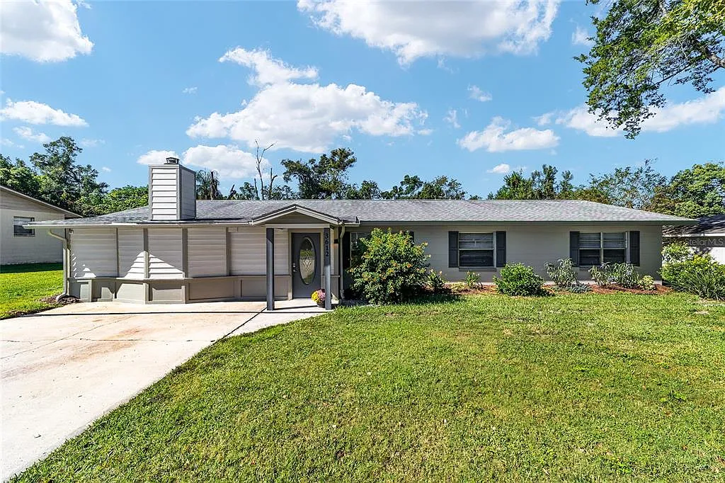 3 bed, 2.0 bath, 1687 sqft, $2,000 — Photo 1