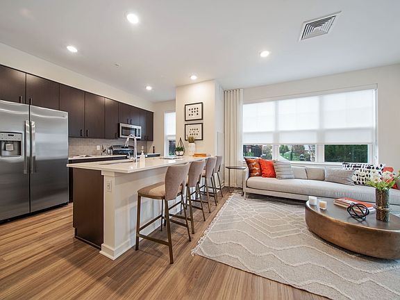 4th image of 67 Old New Brunswick Rd #2108