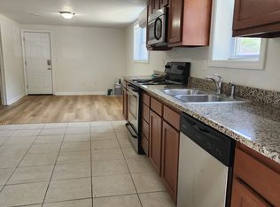 10 Pickett Rd, Plainfield, CT 06374