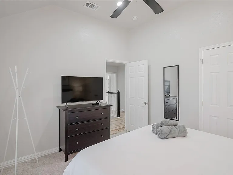 2620 Bordeaux Dr — Photo 33