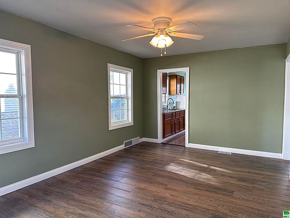 4th image of 2722 Morgan St