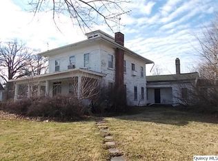 130 S Marion St, Carthage, IL 62321