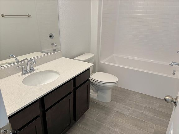 5th image of 5720 E Badlands Ln