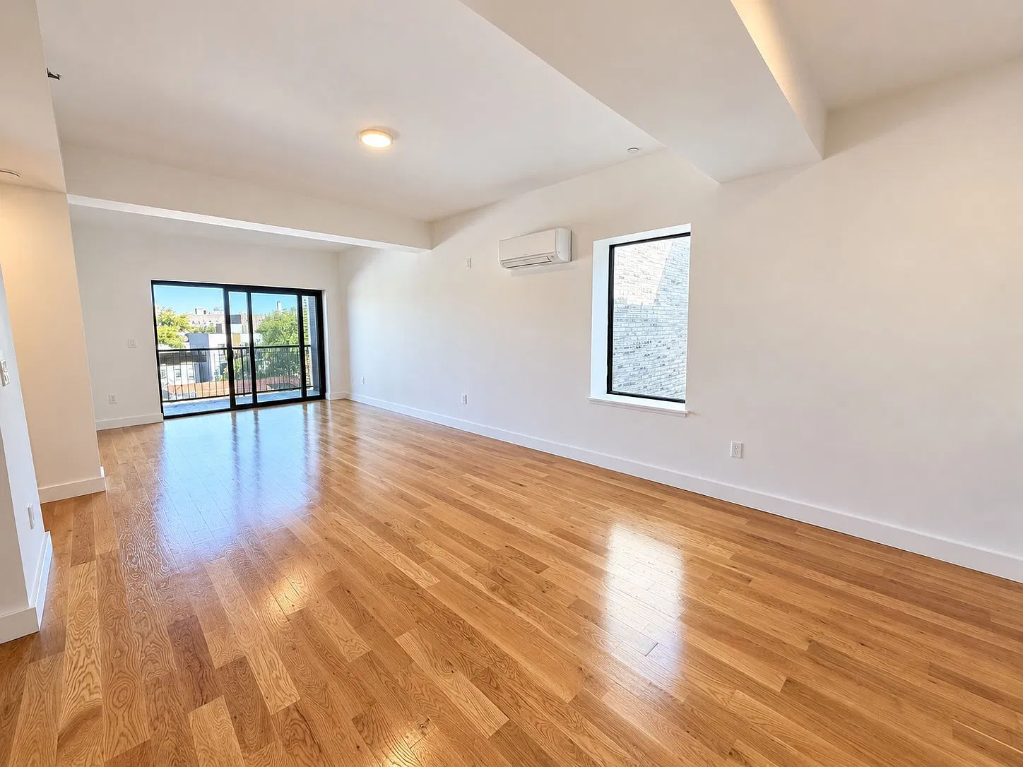 520 Parkside Avenue — Photo 3