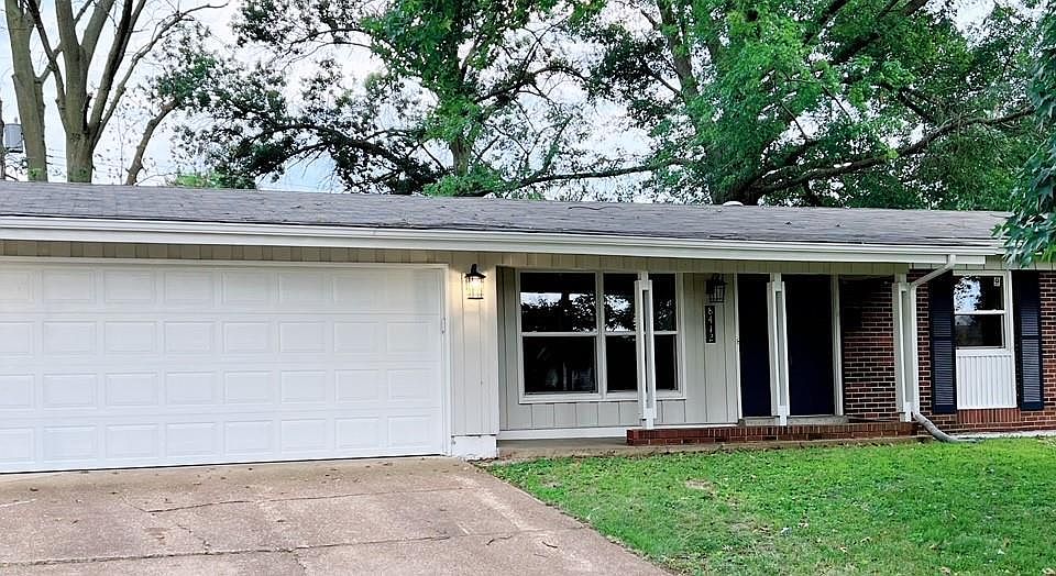 1st image of 8412 Bridle Spur Dr