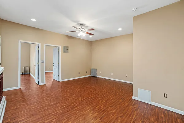 Rented by Oxford Property Group | media 19