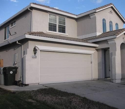 1st image of 179 Oxburough Dr