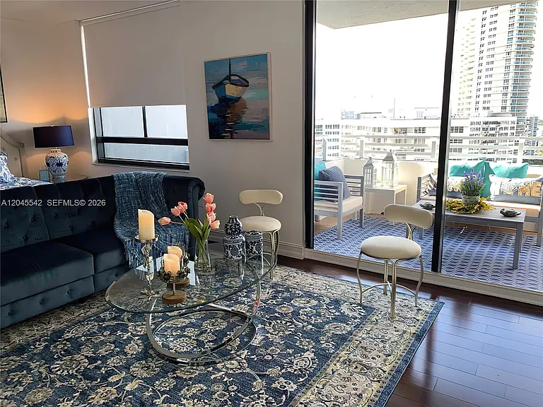 1330 West Ave #1603 — Photo 3