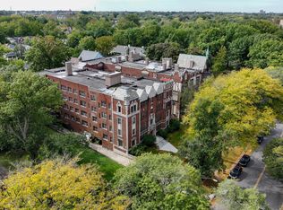 Edgewater Park Manor, Cleveland, OH 44102