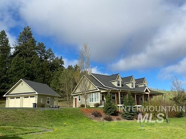 2nd image of 1027 Reams Rd