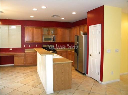 2nd image of 5829 Magic Oak St