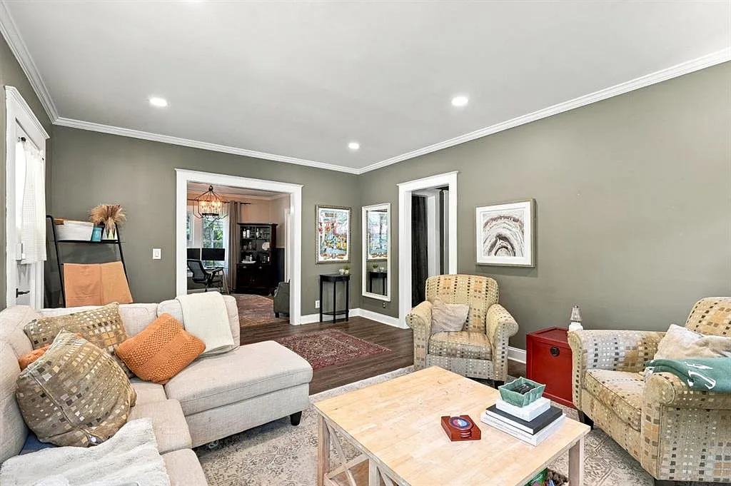2 bed, 1.0 bath, 1472 sqft, $2,800 — Photo 4