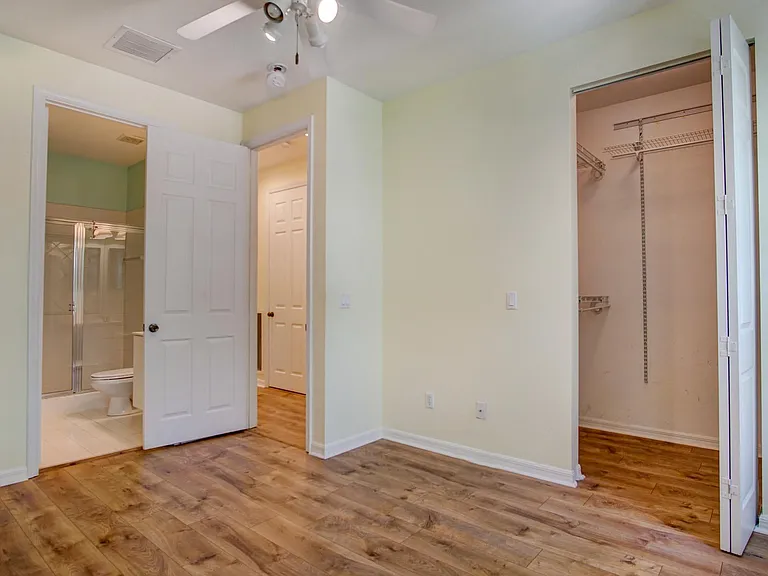 1020 E Longport Cir #F2 — Photo 19