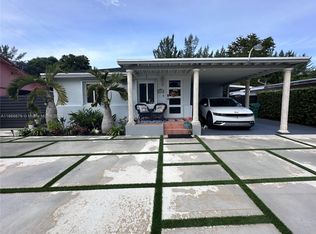 2592 SW 69th Ave, Miami, FL 33155