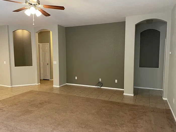 14627 W Crocus Dr — Photo 11