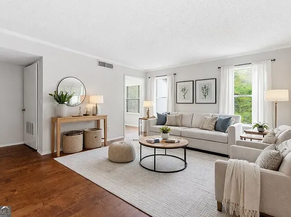 1414 Huntingdon Chas, Atlanta, GA 30350