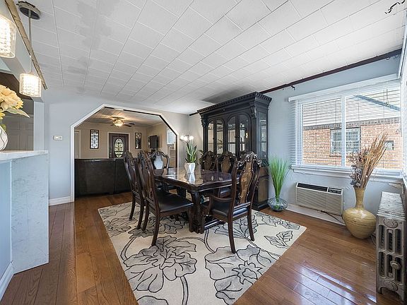 4th image of 11818 230th St