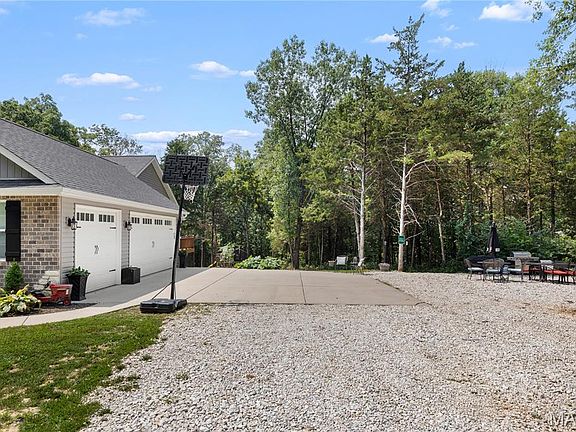 3rd image of 27287 Sunnyside Rd