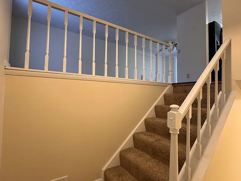 300 Pegotty Ct NE — Photo 5