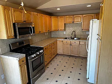 2979 Berkeley Rd — Photo 38