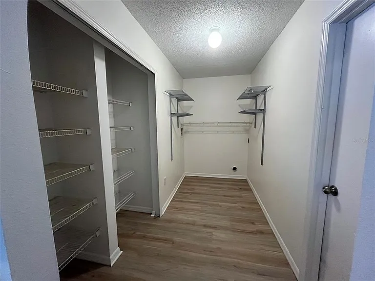 821 Marquis Ct — Photo 13