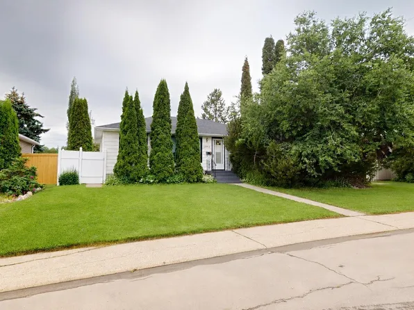 13915 135a Ave NW, Edmonton, AB T5L 4A1