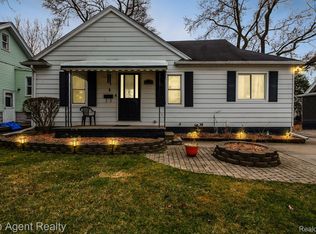16328 Nicolai Ave, Eastpointe, MI 48021