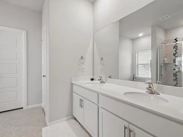 8937 Lantana Meadow Dr — Photo 10
