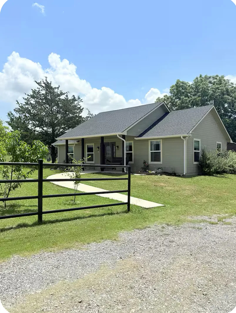 4606 County Road 408 — Photo 2