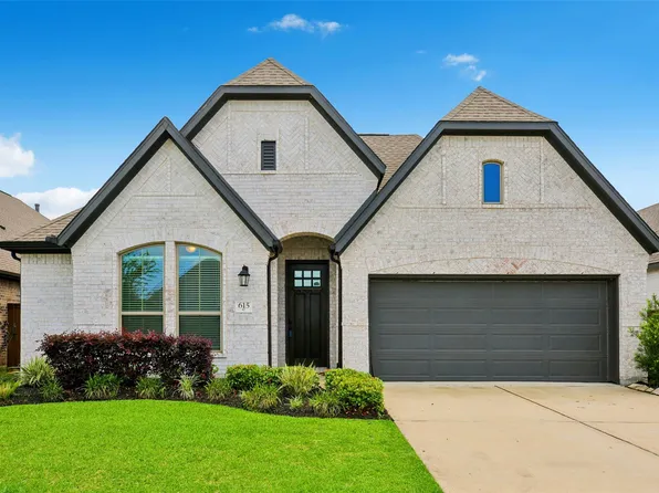 615 Livermore St, Webster, TX 77598