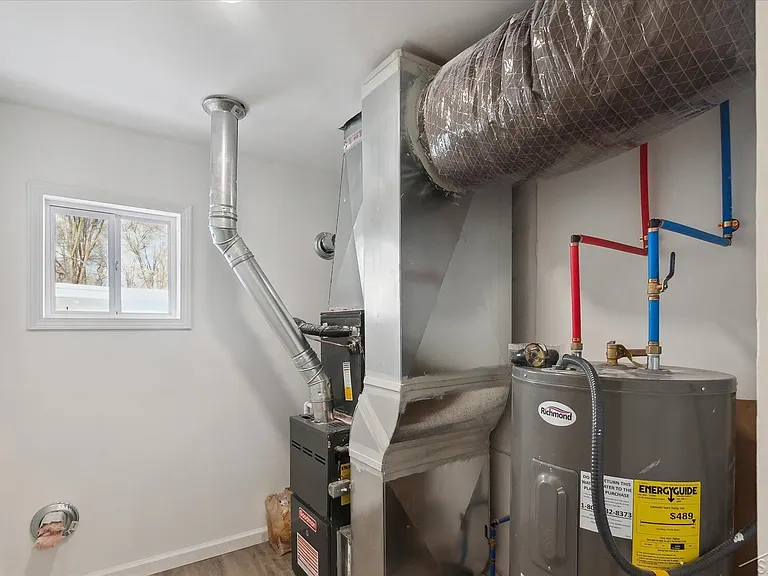 356 Shattuck Rd — Photo 15