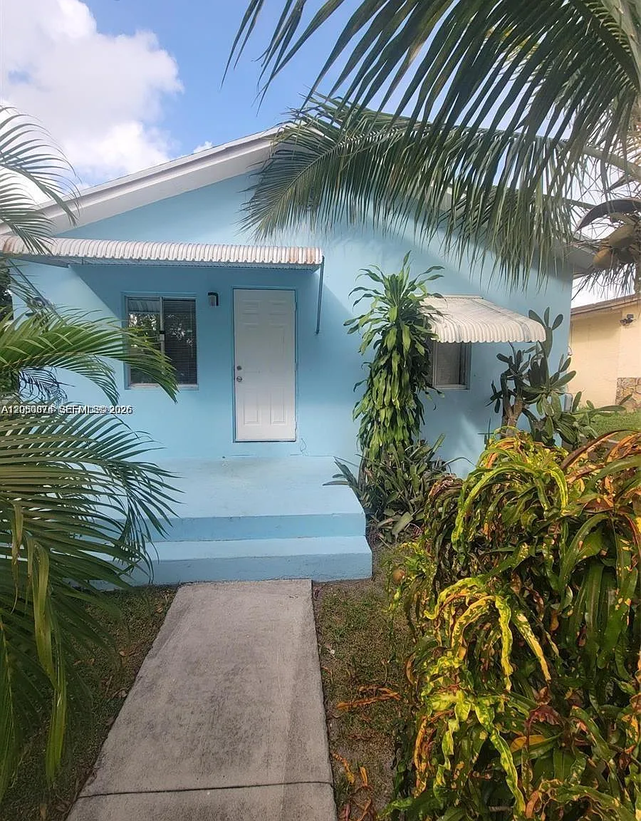 Hollywood Beach Gardens — Photo 1