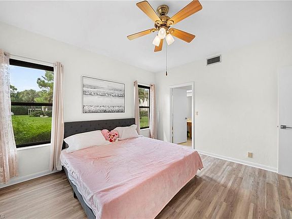 5th image of 1833 Courtyard WAY #105